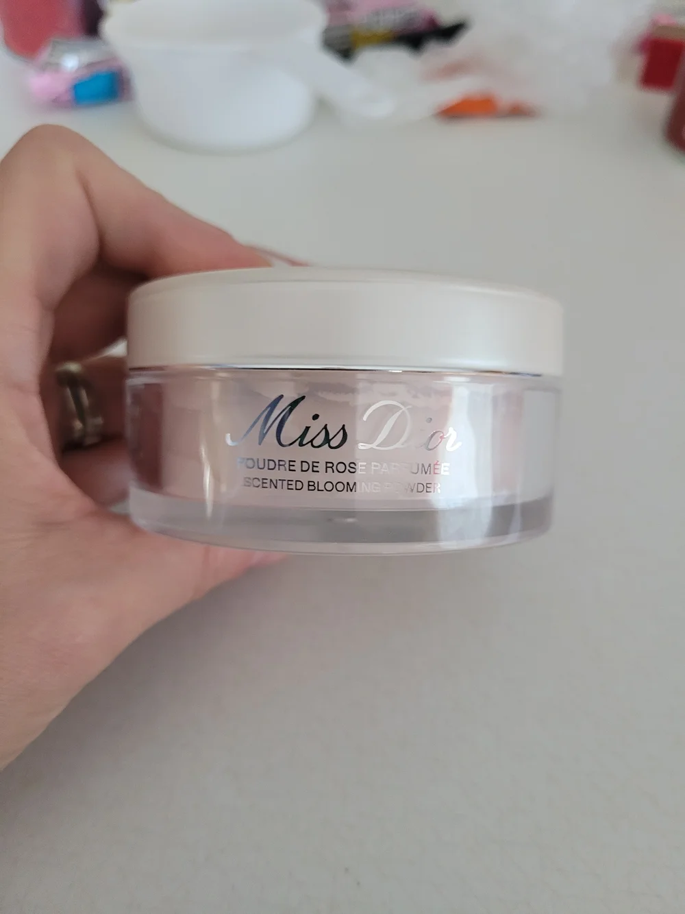 Miss Dior Scented Blooming Powder -